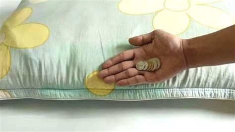 枕头下放硬币要放多少 丁巳年是哪一年